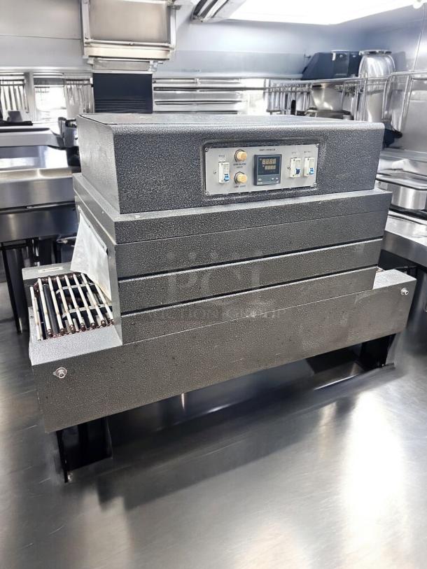 Excellent Condition Thermal Shrinking Packaging Machine BSA 500/BSE4030 – Tested & Working! - Image 6 of 10