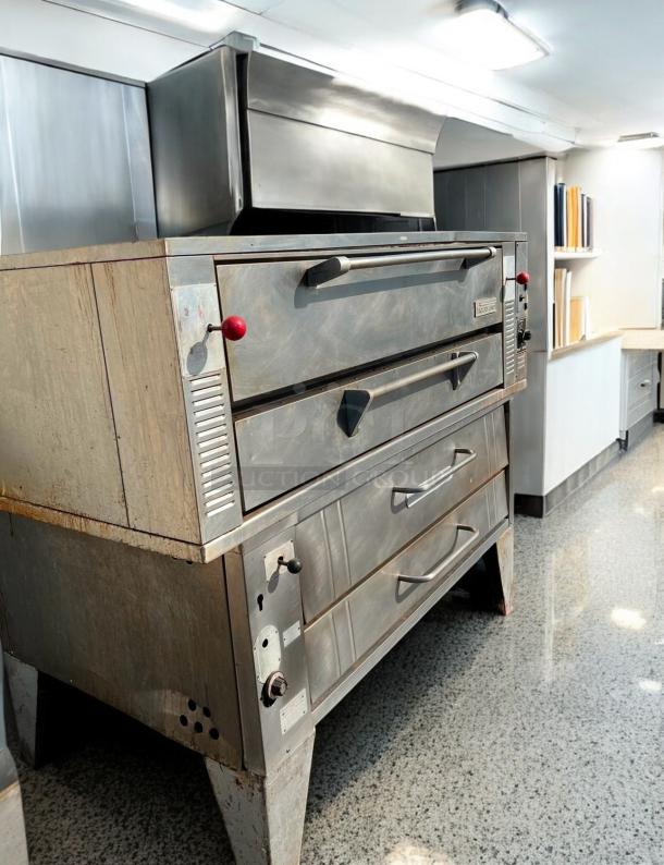 Like New Condition Garland/Bakers Pride Double Deck Gas Pizza Oven – Tested & Working! - Image 3 of 17