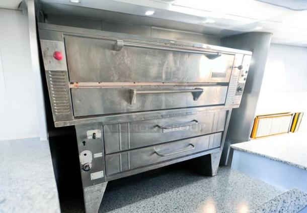 Like New Condition Garland/Bakers Pride Double Deck Gas Pizza Oven – Tested & Working! - Image 4 of 17