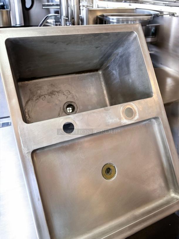 Excellent Condition Stainless Steel Dual Sink - Image 3 of 4
