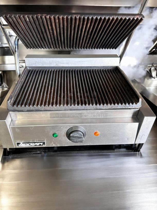 Excellent Condition Adcraft Panini Grill – Tested & Working! - Image 3 of 6