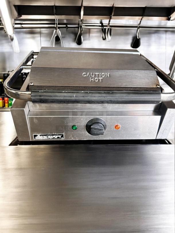 Excellent Condition Adcraft Panini Grill – Tested & Working! - Image 4 of 6