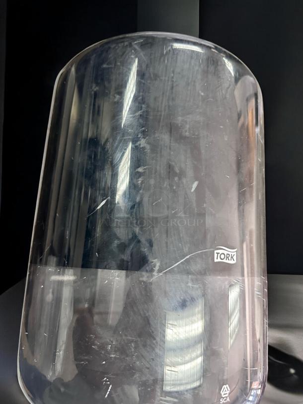 Excellent Condition Tork Paper Towel Dispenser - Image 3 of 6