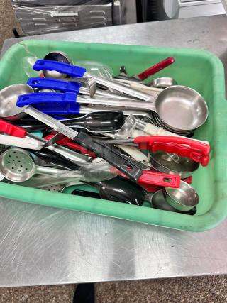 Excellent Condition Assorted Restaurant Kitchen Utensils – Bulk Lot!
