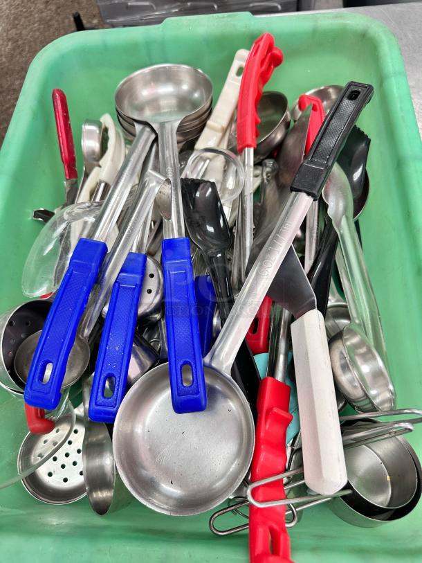 Excellent Condition Assorted Restaurant Kitchen Utensils – Bulk Lot! - Image 4 of 4