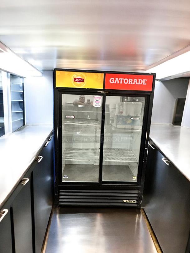 Excellent Condition True GDM-45 Double Glass Door Display Cooler – Tested & Working! - Image 5 of 7