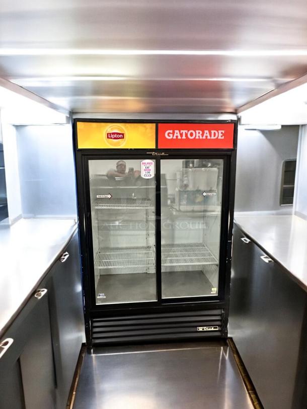 Excellent Condition True GDM-45 Double Glass Door Display Cooler – Tested & Working! - Image 6 of 7