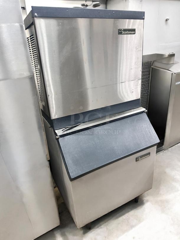 Excellent Condition Scotsman CME506AS-1H Ice Machine – Tested & Working! - Image 6 of 7