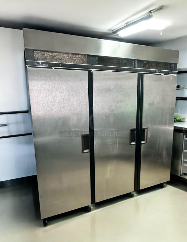 Excellent Condition Manitowoc Triple Door Commercial Refrigerator – Tested & Working! - Image 8 of 9