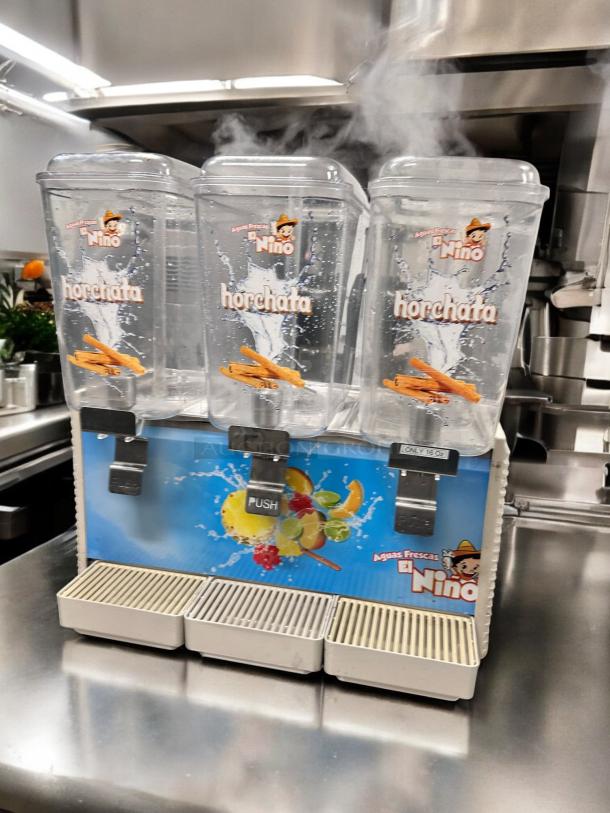 Excellent Condition Grindmaster D35-4 Triple Beverage Dispenser – Fully Tested & Working! - Image 3 of 9