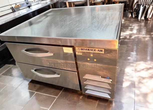 Excellent Condition Beverage-Air WTRCS36-1-003 2-Drawer Worktop Refrigerator – Tested & Working! - Image 3 of 9