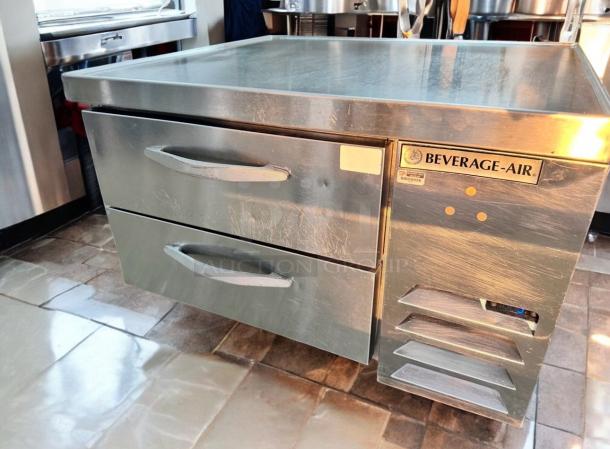 Excellent Condition Beverage-Air WTRCS36-1-003 2-Drawer Worktop Refrigerator – Tested & Working! - Image 6 of 9