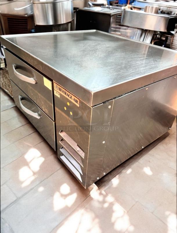 Excellent Condition Beverage-Air WTRCS36-1-003 2-Drawer Worktop Refrigerator – Tested & Working! - Image 7 of 9