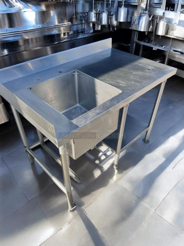 Excellent Condition Stainless Steel Prep Sink Table – Tested & Cleaned! - Image 2 of 7