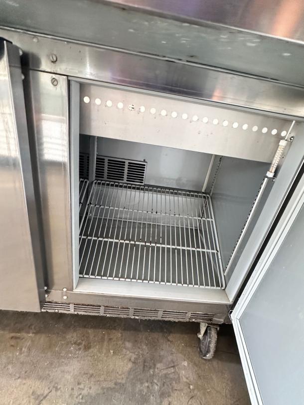 Excellent Condition Beverage-Air SPE60-18M Salad/Sandwich Prep Table – Tested & Working! - Image 6 of 8