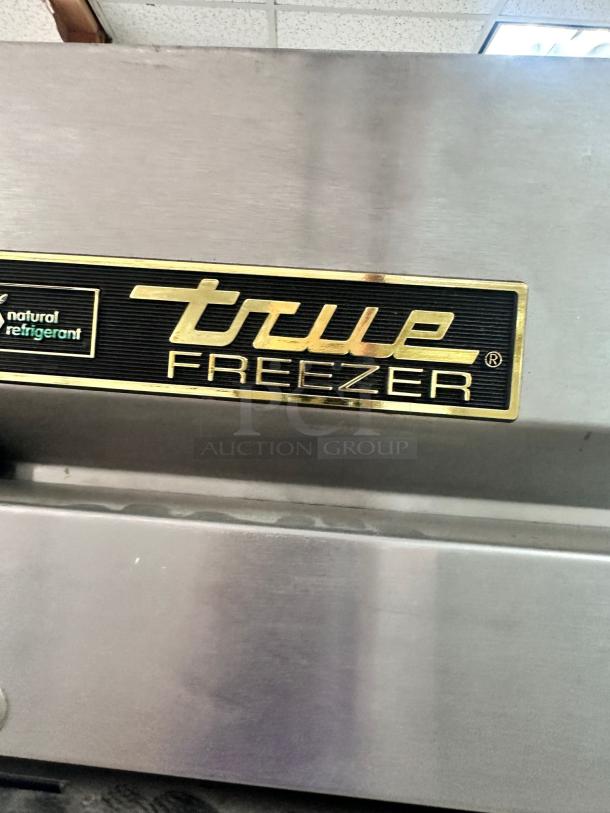 Excellent Condition True T-23F-HC Freezer – Tested & Working! - Image 4 of 7