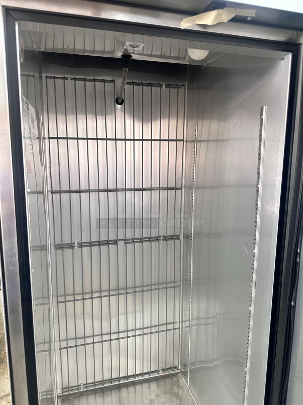Excellent Condition True T-23F-HC Freezer – Tested & Working! - Image 6 of 7