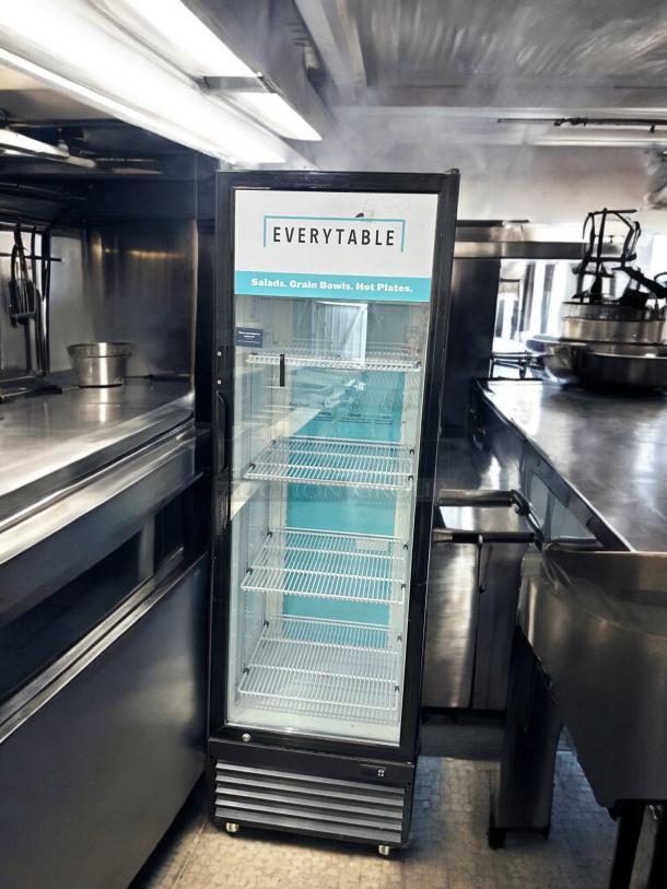 Excellent Condition Upright Glass Door Display Cooler – Tested & Working! - Image 5 of 6
