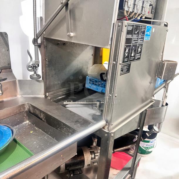 Excellent CMA Dishmachines AH-2 - 40 Rack/Hr Door-Type Pass Through Dishwasher 115volt Tested and Working! - Image 4 of 9