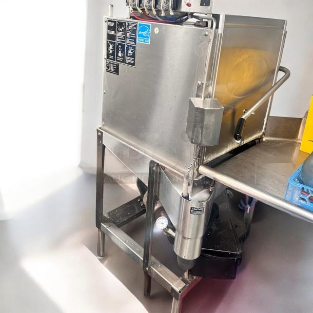 Excellent CMA Dishmachines AH-2 - 40 Rack/Hr Door-Type Pass Through Dishwasher 115volt Tested and Working! - Image 6 of 9