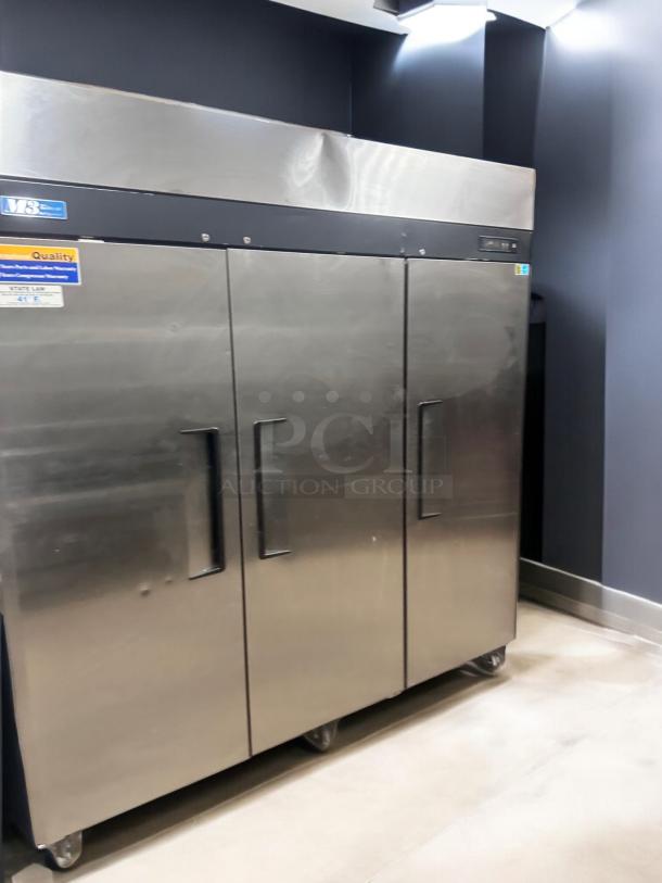 REFRIGERATOR – Turbo Air M3R72-3 – Superior Condition – Tested & Working! - Image 4 of 5