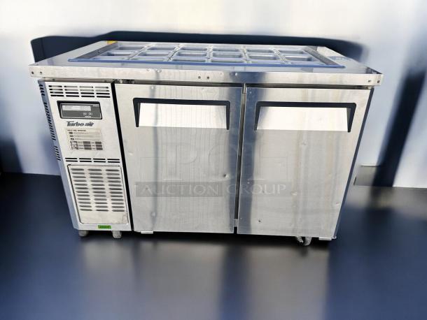 REFRIGERATED TOPPING TABLE – Turbo Air JBT-48-N – Excellent Condition – Tested & Working! - Image 4 of 9
