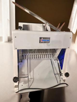 BREAD SLICER – Omcan 44246 – Excellent Condition – Tested & Working!