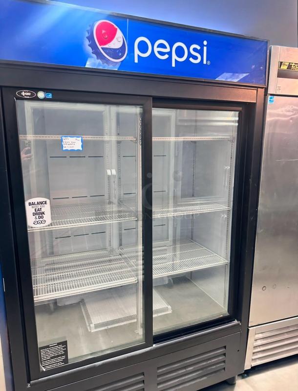 DOUBLE SLIDING GLASS DOOR REFRIGERATOR – QBD CD45-HC – Excellent Condition – Tested & Working! - Image 2 of 7