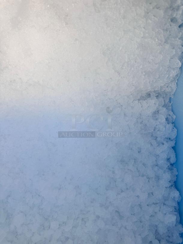 ICE MAKER – Hoshizaki Flaker Icemaker 500lb per day  Commercial Ice Machine with Bin – Excellent Condition – Tested & Working! - Image 9 of 10