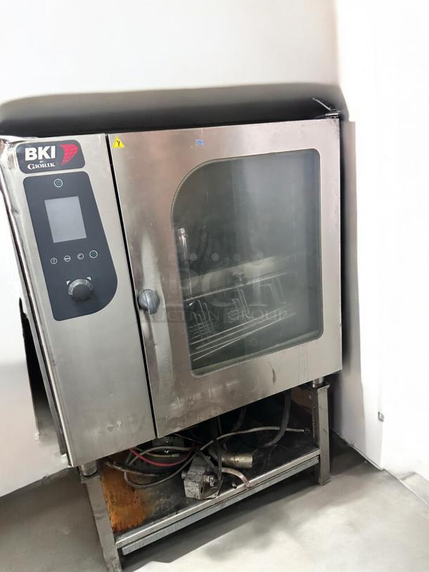 COMBI OVEN – BKI  Lainox ABTE102R – Heavy-Duty – 220volt 3 Phase  Tested & Working! - Image 1 of 8