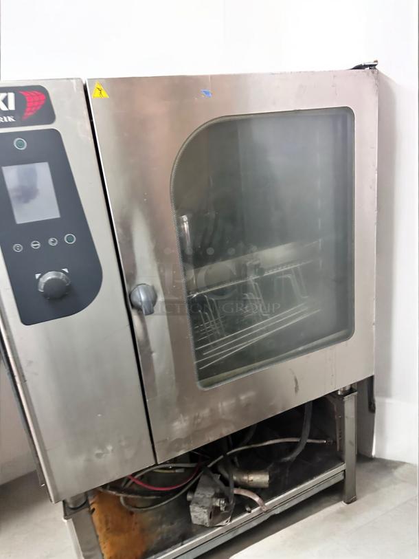 COMBI OVEN – BKI  Lainox ABTE102R – Heavy-Duty – 220volt 3 Phase  Tested & Working! - Image 2 of 8