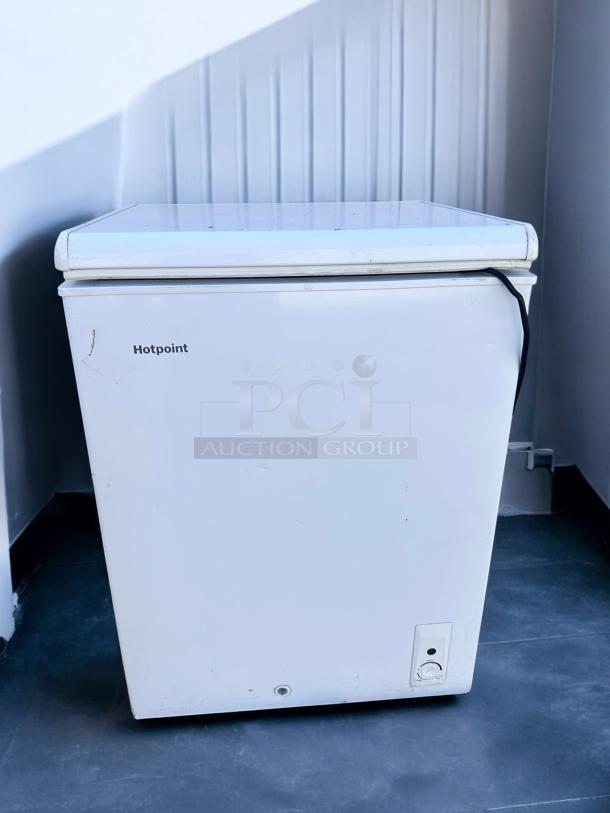 CHEST FREEZER – Hotpoint HCM5QWBWW – Excellent Condition – Tested & Working! - Image 4 of 8