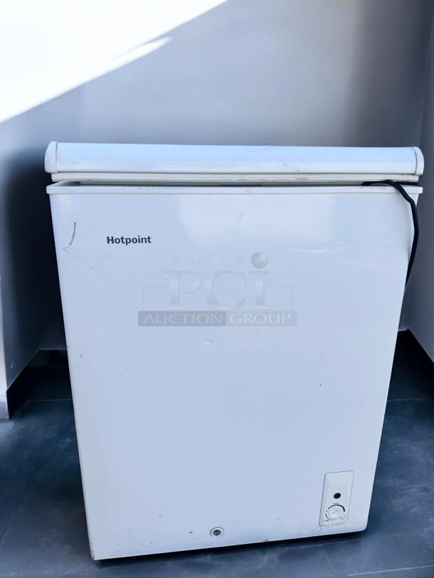CHEST FREEZER – Hotpoint HCM5QWBWW – Excellent Condition – Tested & Working! - Image 1 of 8