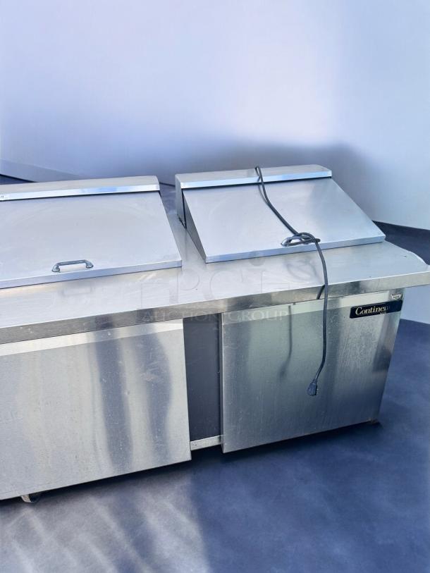 REFRIGERATED PREP TABLE – Continental SW60-24M – Excellent Condition – Tested & Working! - Image 3 of 5