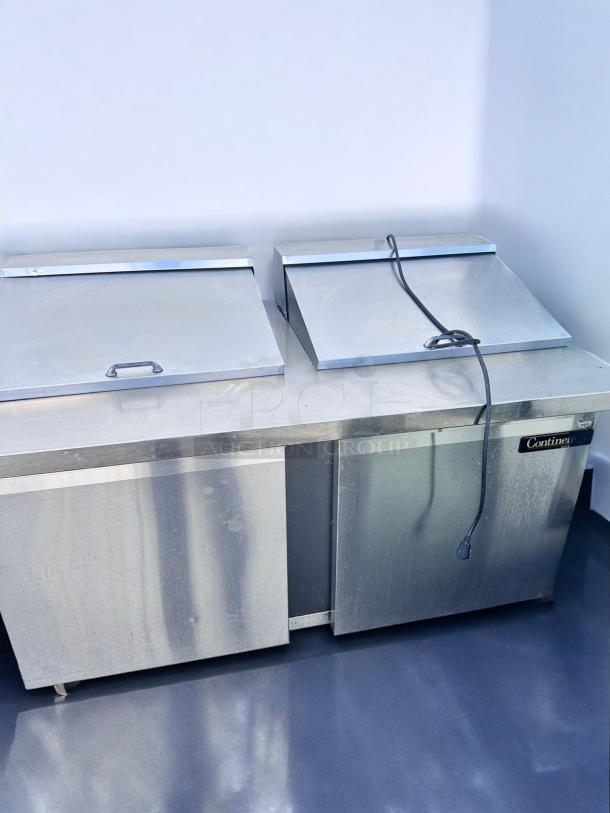 REFRIGERATED PREP TABLE – Continental SW60-24M – Excellent Condition – Tested & Working! - Image 4 of 5