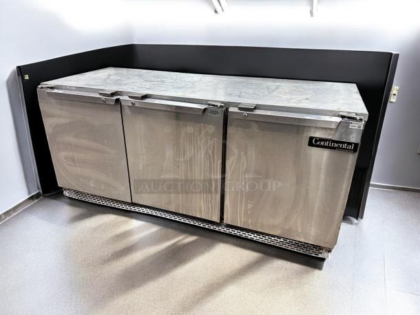 UNDERCOUNTER REFRIGERATOR – Continental UC72 – Excellent Condition – Tested & Working! - Image 2 of 6