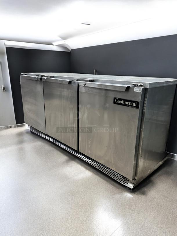 UNDERCOUNTER REFRIGERATOR – Continental UC72 – Excellent Condition – Tested & Working! - Image 3 of 6