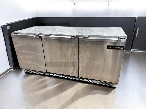 UNDERCOUNTER REFRIGERATOR – Continental UC72 – Excellent Condition – Tested & Working! - Image 4 of 6