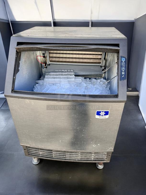 ICE MAKER – Manitowoc UY0240A-161B – Excellent Condition – Tested & Working! - Image 1 of 14