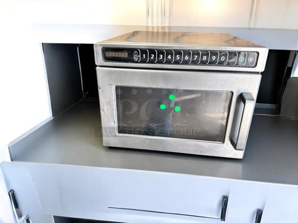 COMMERCIAL MICROWAVE – Menumaster CRC21T2RLPF – Excellent Condition – Tested & Working! - Image 5 of 8