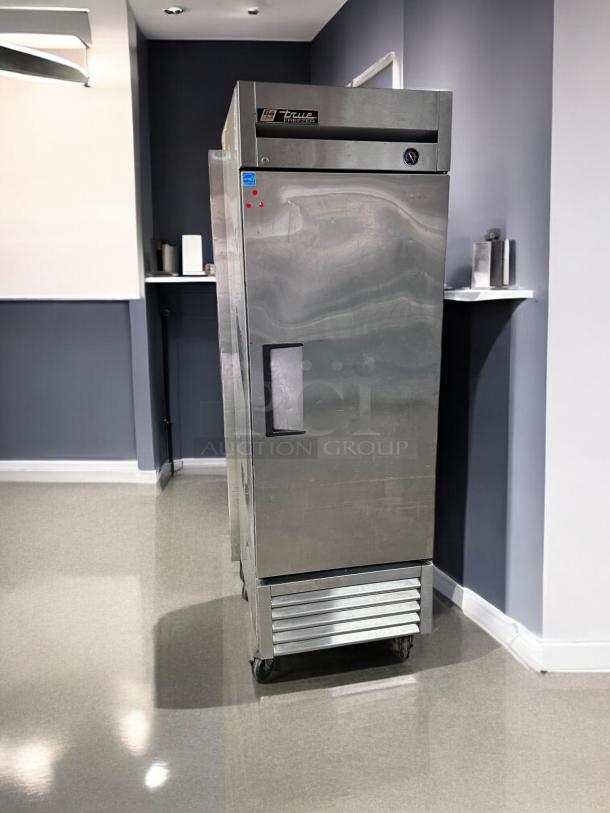 FREEZER – True T-23F – Excellent Condition – Tested & Working! - Image 1 of 8