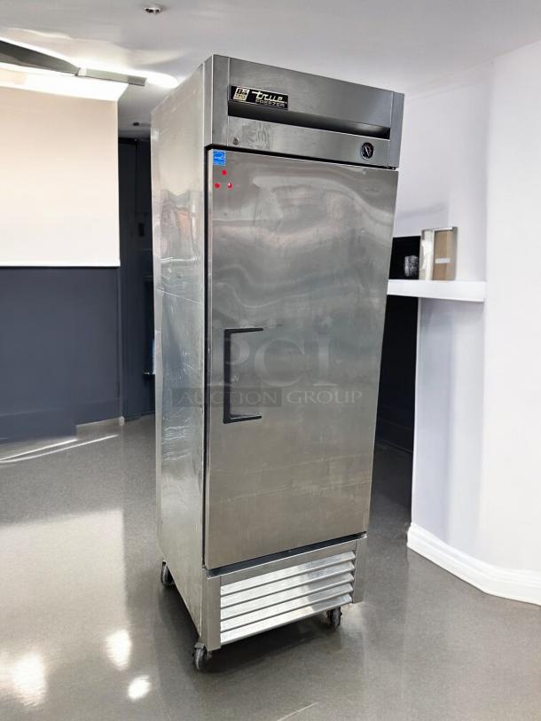 FREEZER – True T-23F – Excellent Condition – Tested & Working! - Image 3 of 8