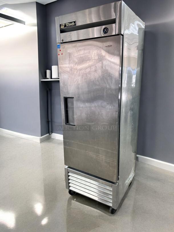 FREEZER – True T-23F – Excellent Condition – Tested & Working! - Image 4 of 8