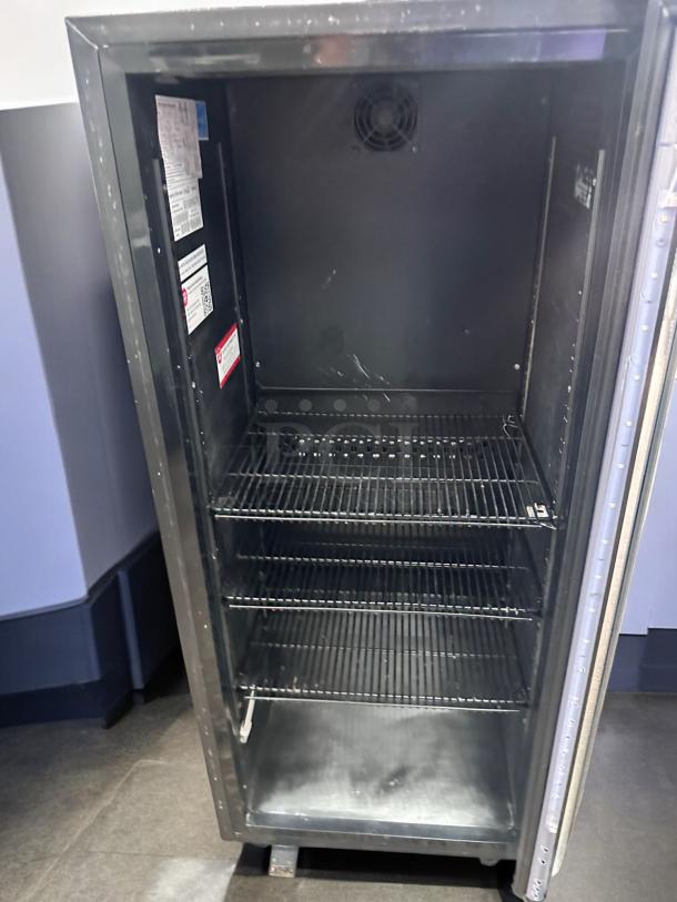 DISPLAY REFRIGERATOR – IDW GS-4-HA234B – Excellent Condition – Tested & Working! - Image 6 of 8