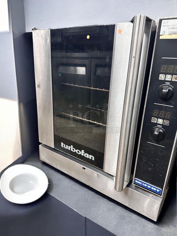 CONVECTION OVEN – Moffat Turbofan E32D5 – Excellent Condition – Tested & Working! - Image 6 of 7