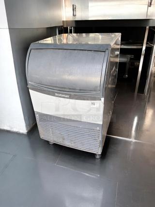 ICE MAKER – Scotsman – Excellent Condition – Tested & Working! - Item #1176911