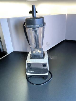 COMMERCIAL BLENDER – Vitamix VM0100 – Excellent Condition – Tested & Working!