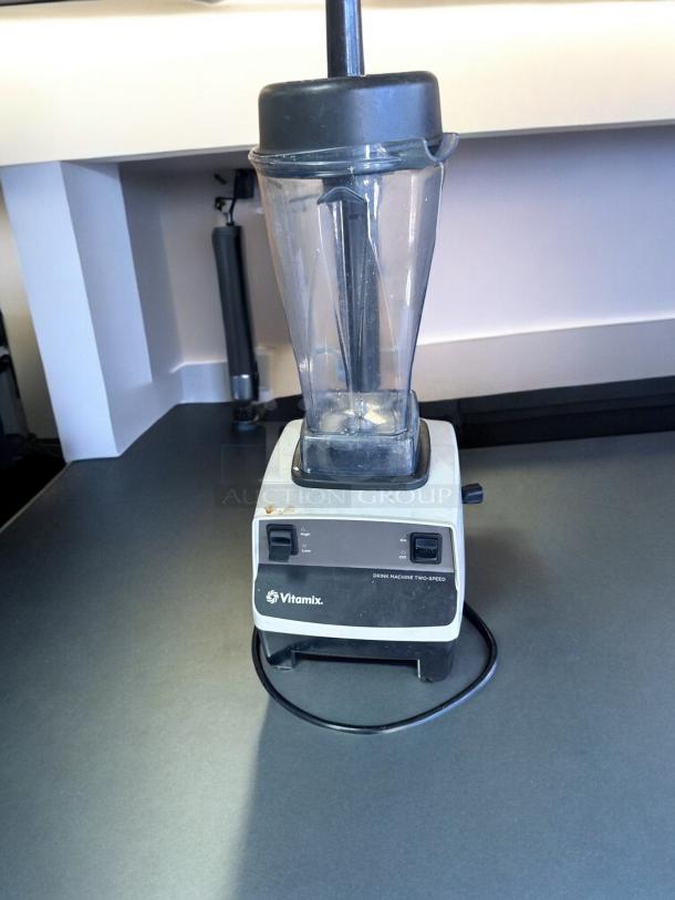 COMMERCIAL BLENDER – Vitamix VM0100 – Excellent Condition – Tested & Working! - Image 3 of 5