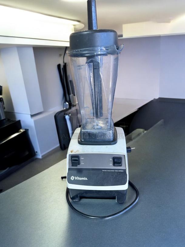 COMMERCIAL BLENDER – Vitamix VM0100 – Excellent Condition – Tested & Working! - Image 4 of 5