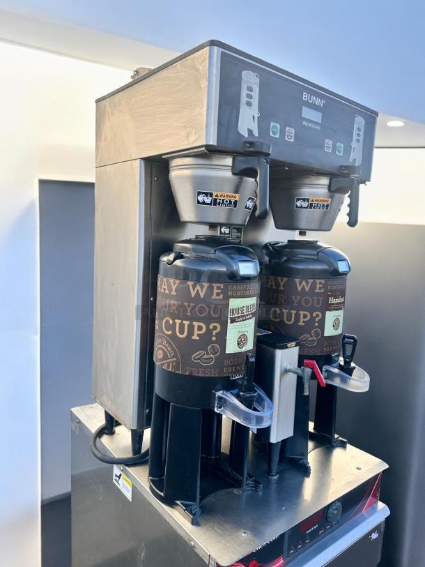 COFFEE BREWER – Bunn Dual Coffee Brewer – Excellent Condition – Tested & Working! - Image 4 of 9